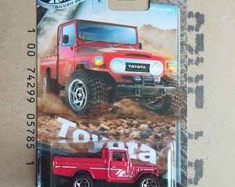 Matchbox 1968 Toyota Land Cruiser FJ40- Brown With White Roof