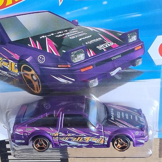 Hot Wheels Toyota AE86 Sprinter Trueno Purple Diecast 1:64 Scale