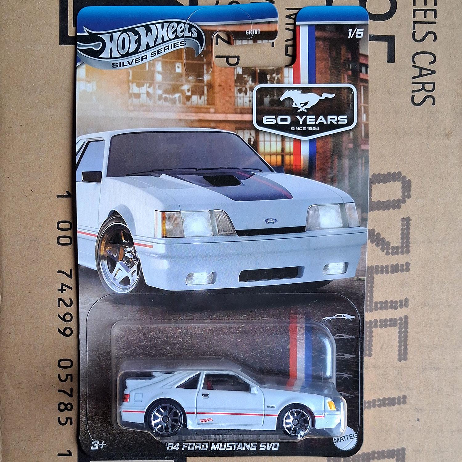 Greenlight 1:64 Ford Mustang SVO 1984 - Adorno Natalizio Auto Argento Edizione Limitata