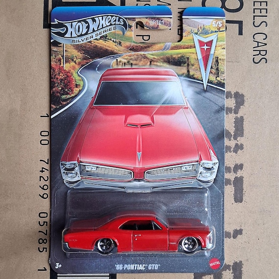 Hot Wheels 1966 Pontiac GTO CHASE Diecast Scale Model | Rare Find