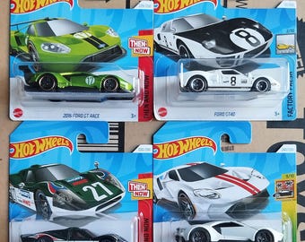 Lot De 2 Hot Wheels 1/64 APPX Mustang Et Buick - Voitures De Course Circle Track - Collection