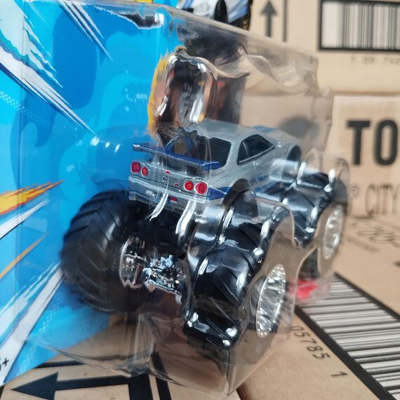 レアなホットウィール モンスタートラック 日産スカイライン、ワイルド