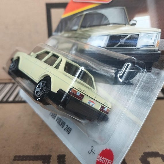 希少なマッチボックスカー - 1986年式ボルボ240 ダイキャスト製 1/64
