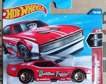 Pode incluir: Um carro de brinquedo Hot Wheels '71 Mustang Funny Car vermelho e branco. O carro apresenta o texto "Sumthin Funny?" e "Goodyear". A embalagem inclui o logotipo Hot Wheels e o texto "175/250" e "4/5".