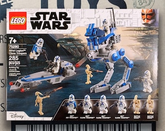 Lego Star Wars 75280 - 501st Clone Troopers Pack mit 6 Lego Minifiguren, BARC Speeder & AT-RT | Clone Wars Geschenk Set | Star Wars Fan Geschenk