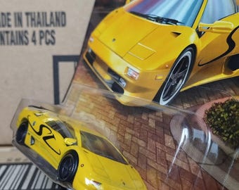 Premium Hot Wheels - 1995 Lamborghini Diablo SV Diecast 1/64 Scale
