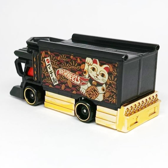 Hot Wheels Raijin Express Diecast 1/64 Scale Model | Maneki Neko