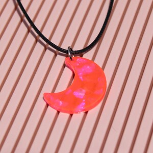Pink Glittery Moon Choker, choker necklace, moon necklace, Y2K, 90s vibes