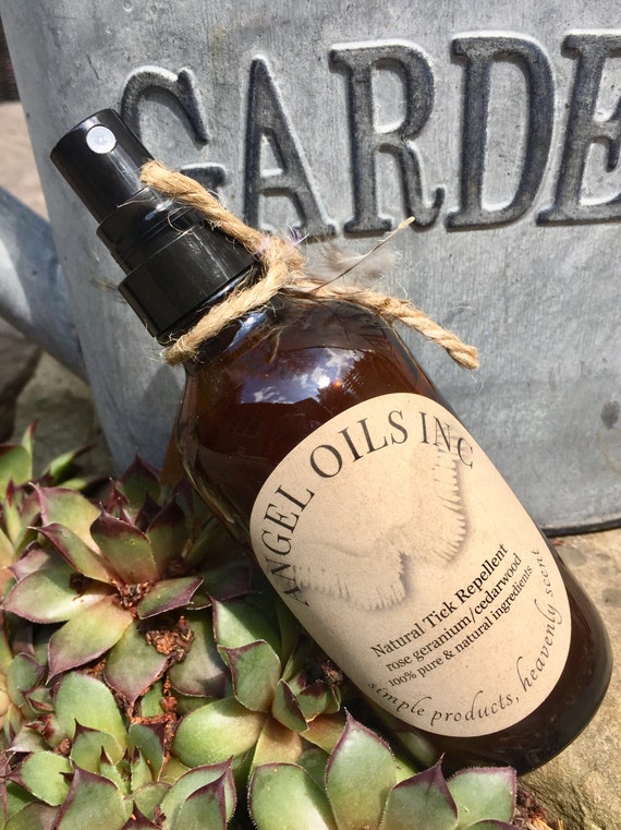 NATURAL TICK REPELLENT-Pure&Natural rose geranium and cedarwood essential oil spray. Safe for dogs too!