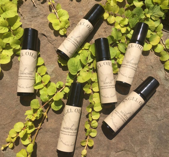 IMMUNE BOOSTER-rollerball with pure and natural cinnamon/clove/lemon/tea tree
