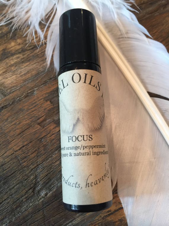 FOCUS-rollerball with pure and natural peppermint and sweet orange.