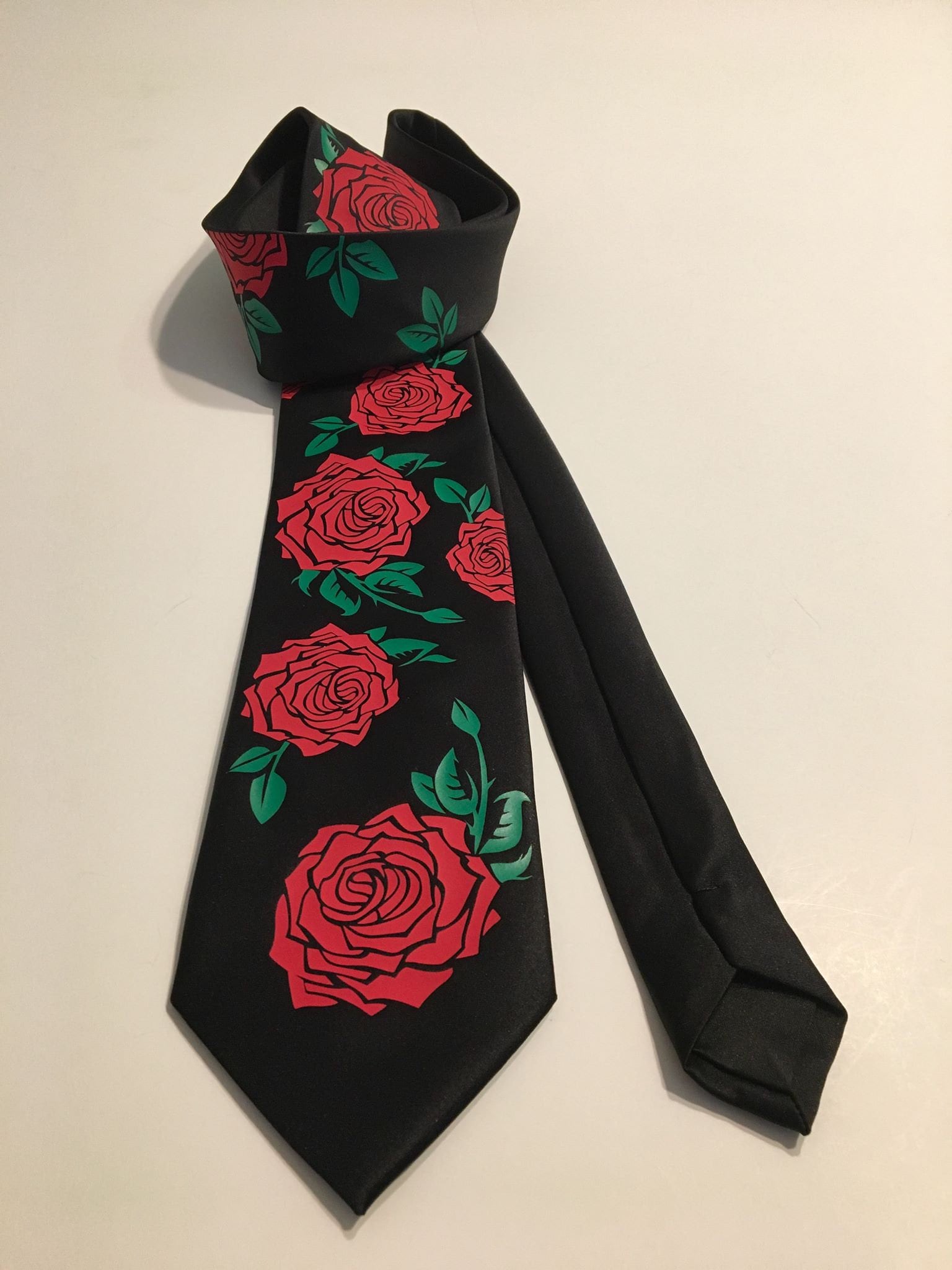 necktie flowers