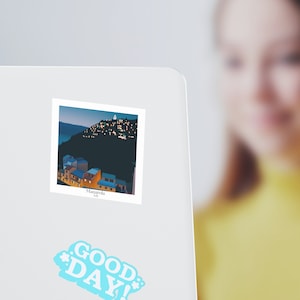 Cinque Terre Itália Adesivo Viagem Arte | Manarola Natividade Natal Laptop Aventura Vinil Adesivo Arte Design Presente Ideia Lembrança | 3 x 3 polegadas