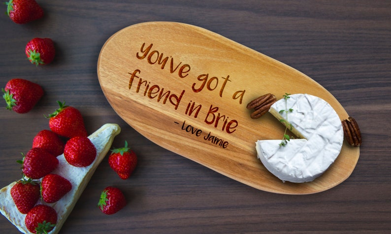 Personalised Cutting Board, Engraved Chopping Board X-Small Oval Board image 1