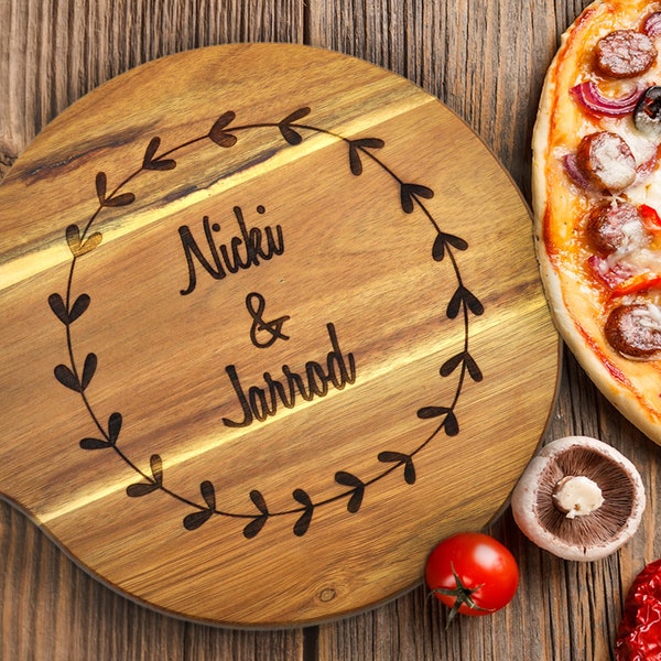 Personalised Cutting Board, Engraved Chopping Board - Medium Round Paddle