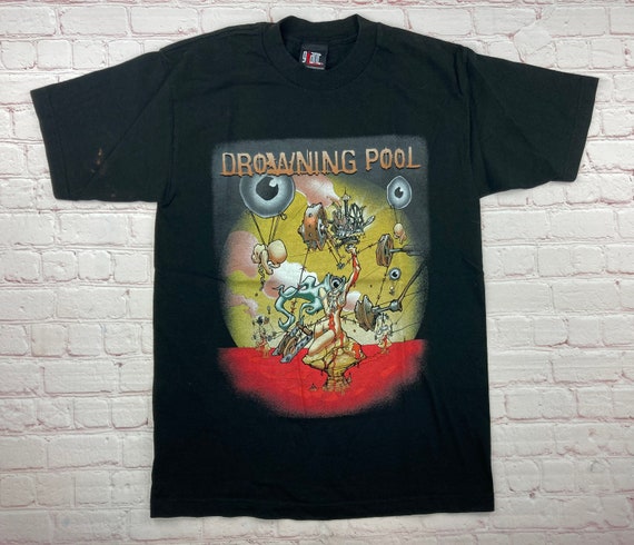Drowning Pool - Gray Shirt. 2XL. - Gem
