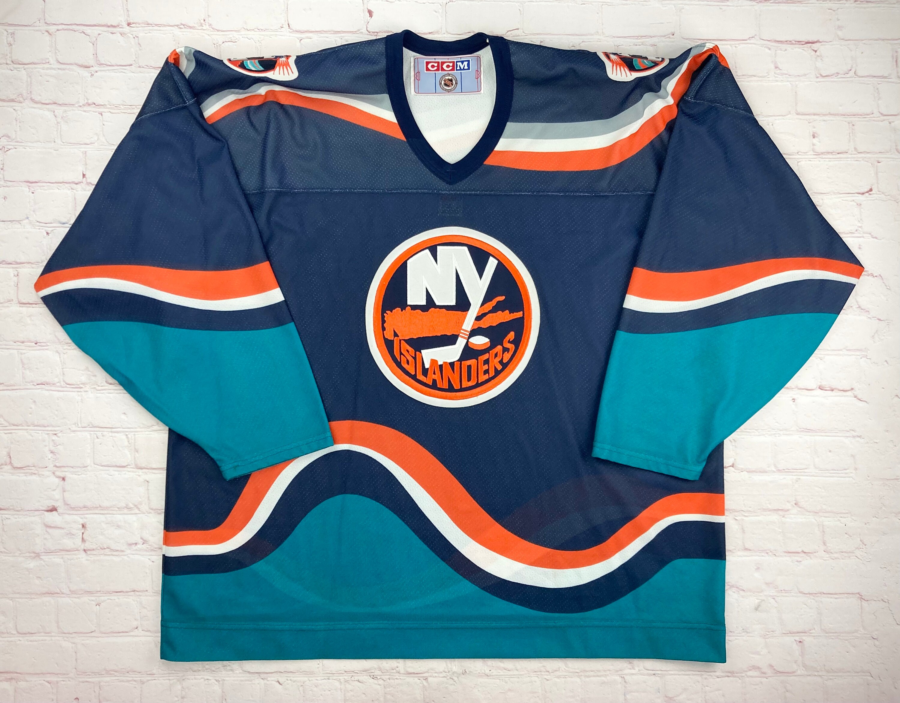 RARE Vintage Original 1990s NHL New York Islanders wave Hockey