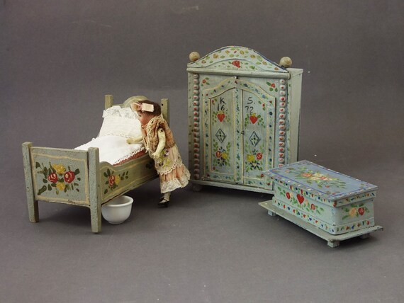 Vintage German Bavarian Bauernmalerei Dollhouse Miniature Bedroom Wooden Hand Painted Furniture Folk Art Big Doll 5 6 7