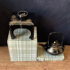 LACQUERWARE SAKE SET