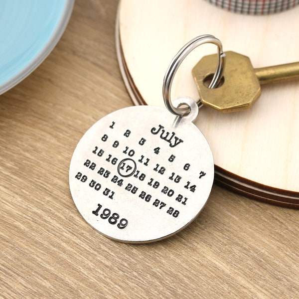 Personalised Calendar Keyring Girlfriend, Pewter Engraved Key Ring Calendar, Romantic Gifts for Her Anniversary, Romantic Presents Wife