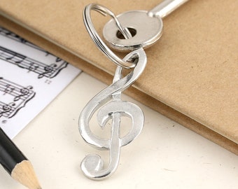 Gift for Musicians and Music Lovers Personalised Pewter Treble Clef Keyring Present for Music Teacher and Musical Friends