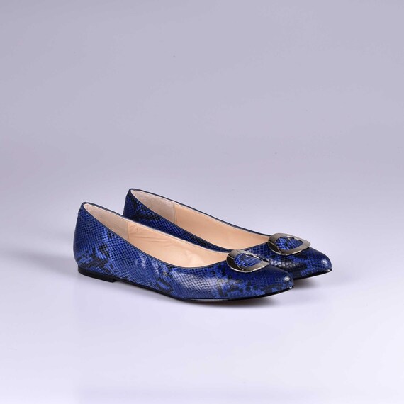 snake flat shoes
