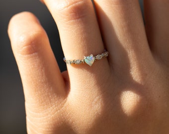 Unique heart opal promise ring for her, Art deco heart white opal engagement ring silver, Valentines day ring, Gift ring for girlfrined