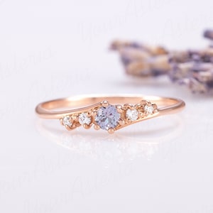 Eleganter Alexandritring für Sie, einzigartiger zierlicher 585 Roségold Verlobungsring, Verlobungsring für Frauen