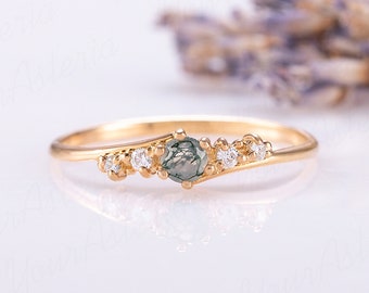 Anel de noivado feminino exclusivo em ágata musgosa verde natural. Delicado anel de compromisso em ouro 14k com ágata musgosa. Anel de ágata musgosa em ouro, presente perfeito para mulheres.