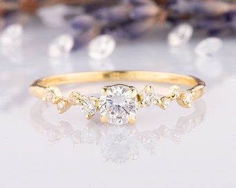 Zierlicher 14k Goldcluster Versprechensring für sie, Einzigartiger minimalistischer Cluster Verlobungsring, Herzschlag Ring, Einzigartiger Statement Ring Gold