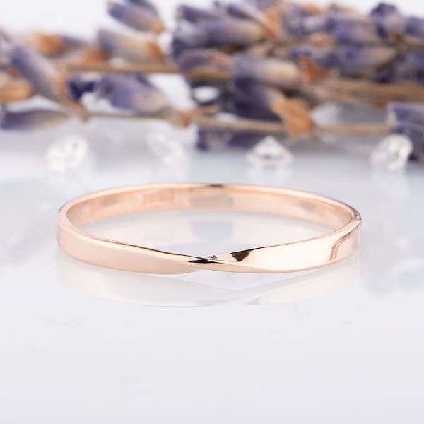 Minimalist simple twisted wedding band, Women minimalist 14k rose gold mobius wedding band, Infinity wedding band for her, Mobius ring band