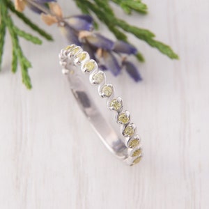 Peridot Ring, Eternity Wedding Band, Minimalist Wedding Band, Wedding Band for Her, Dainty Wedding Band, Peridot Jewelry