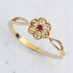 Yellow gold ring, Flower ring gold, Ruby ring, Citrine ring, Promise ring, Dainty ring, Minimalist ring, Pretty ring, Cute ring