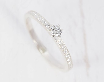 Bague topaze blanche, bague en argent femmes, bague en argent pour elle, bague délicate, bague fine, bague en argent promise, bague promise pour elle, bague en pierre personnalisée