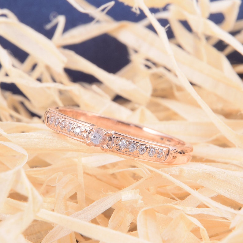 Gold minimalist ring Pretty ring White topaz ring Minimalist ring Elegant ring White stone ring Dainty ring Promise ring for her