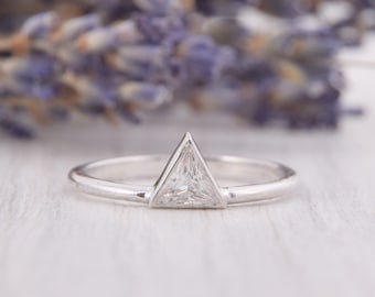 Unique Womens Promise Ring, Triangle Ring, Simple Dainty Silver Promise Ring, Geometric Ring, Simple Silver Ring, Simple Promise Ring