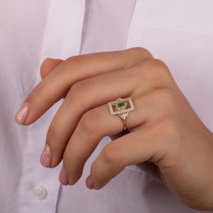 Art deco style 14k gold emerald engagement ring, Unique vintage emerald promise ring, Antique baguette emerald wedding ring, Emerald jewelry