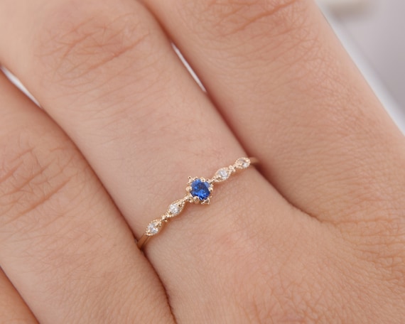 Sapphire dainty ring deals