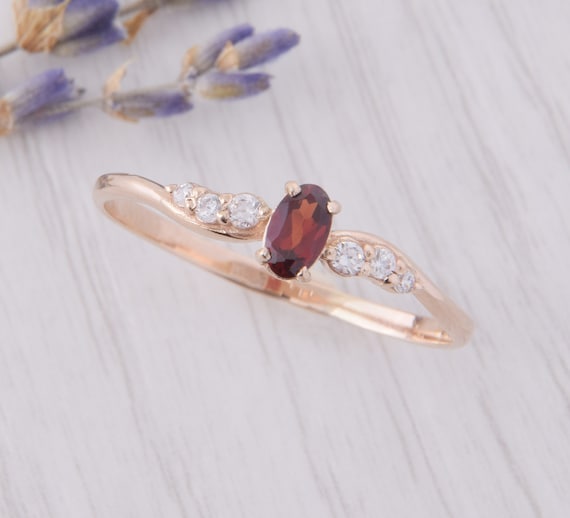 Dainty garnet ring best sale