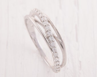 Unique Womens Twisted Wedding Band, Silver Wedding band, Cz Wedding Band, Wedding Band for Her, Silver Eternity Wedding Band