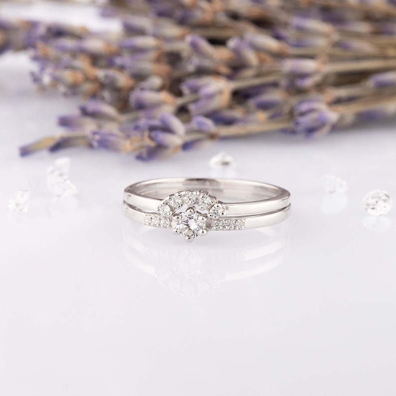 Elegant CZ-brudringsset, sterlingsilver med två ringar för henne bild 7