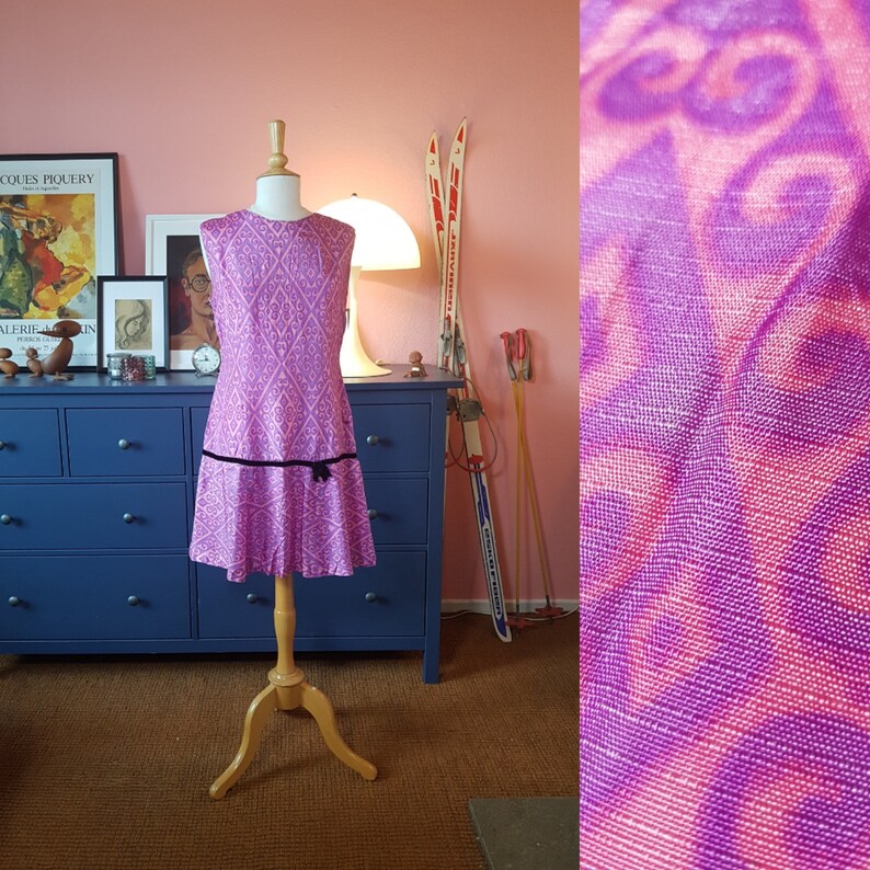 Lovely day dress from the 1960s Waist 80 31,5 inches EU 40 UK 14 US 10 with flaws