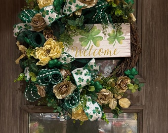 St Patrick's Day Grapevine Wreath, Welcome Shamrock Door Decor