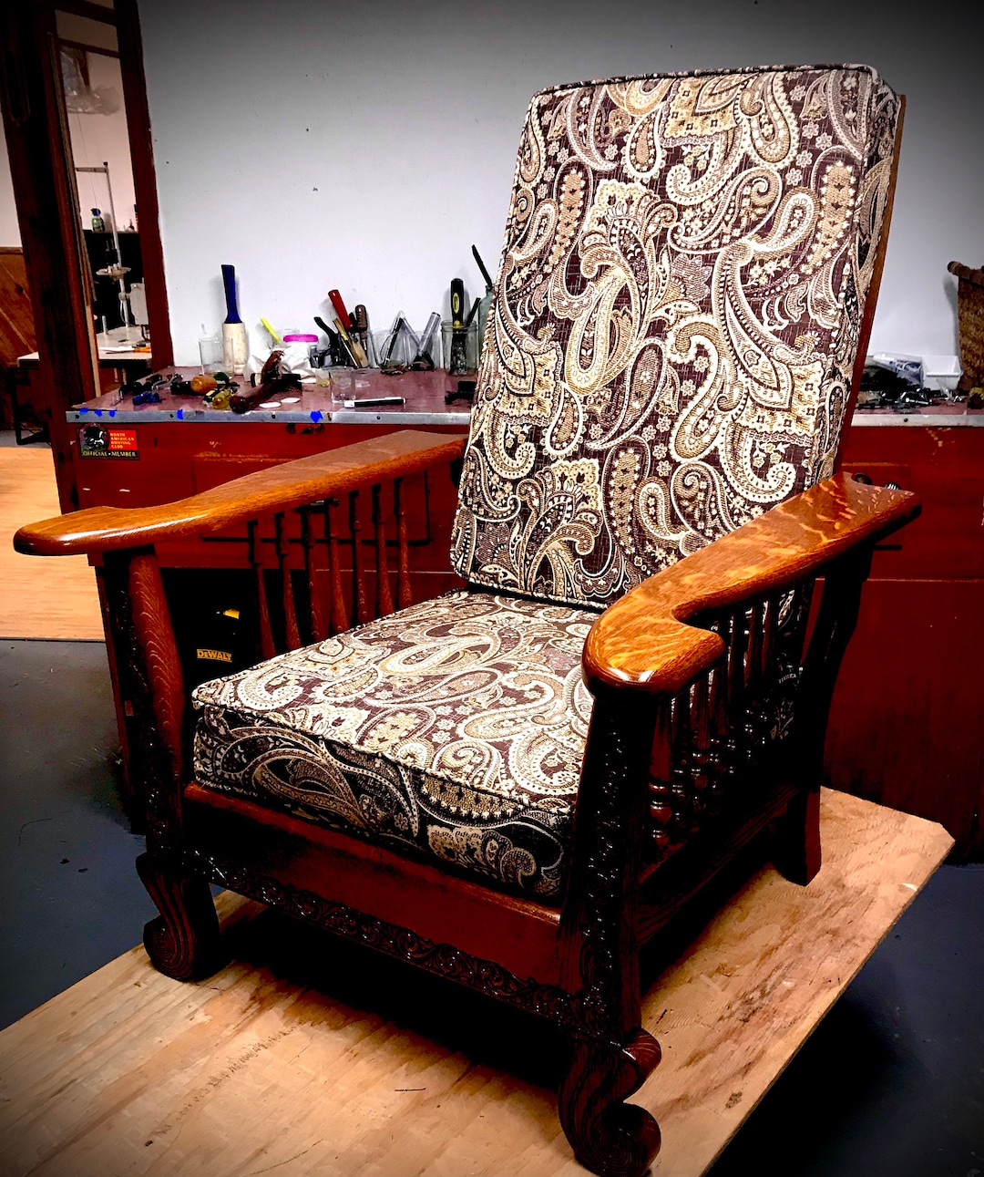 Antique morris chair hotsell