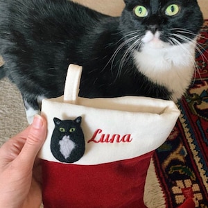 Custom pin cat by photo of your pet