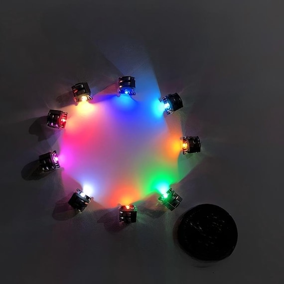Mini LED Licht Magnetisch Kleines LED-Licht Mit Magnetischer Steuerung – Mini-Lampe (1,3 Cm) Für Vitrine, Sammlerregal, Spielzeug-Diorama (PP, 8g)