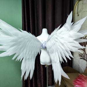 Handcrafted Butterfly Wings with Longer Low Wings - Synchronized Electric Moving Wing Motor Kit with 14500 Battery & Strap