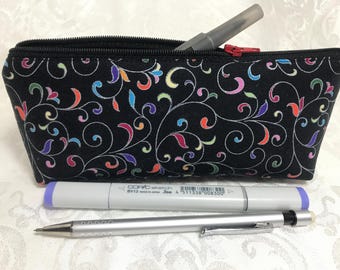 Lápices Marcadores Agujas de crochet Estuche con cremallera Algodón acolchado Remolinos plateados multicolores