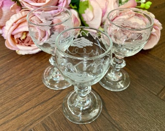 Set of 3 Bohemian Tavern Gin Glasses c.1850-60 Victorian 19th Century Antique Vintage Barware Glassware Drinking Glasses