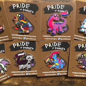 Pride of Pangaea: acryl Dinosaur Pride-spelden